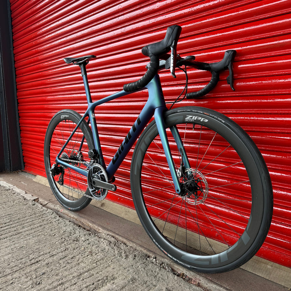 Giant TCR Advanced SL SRAM Red AXS Carbon Disc Road Bike - M 54cm