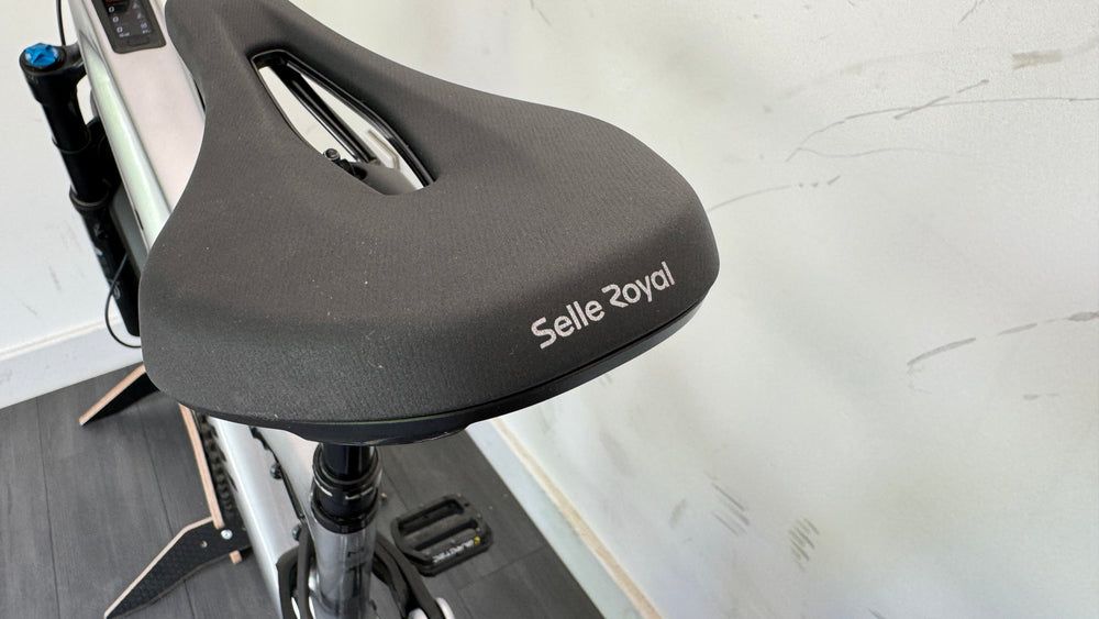 Amflow PL Carbon 800Wh Medium Full Suspension Mountain Bike in Satin Silver