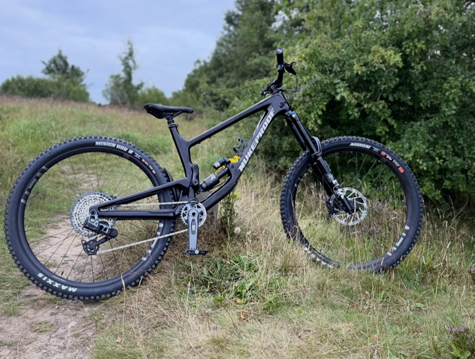 Nukeproof Giga 290 Carbon Comp 2023 2024