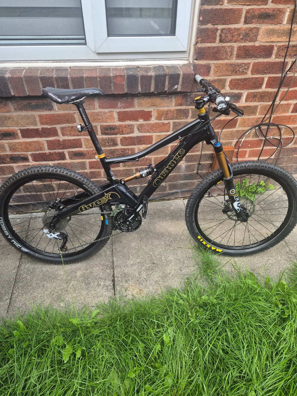 Orange Five black and gold limited edition 2012