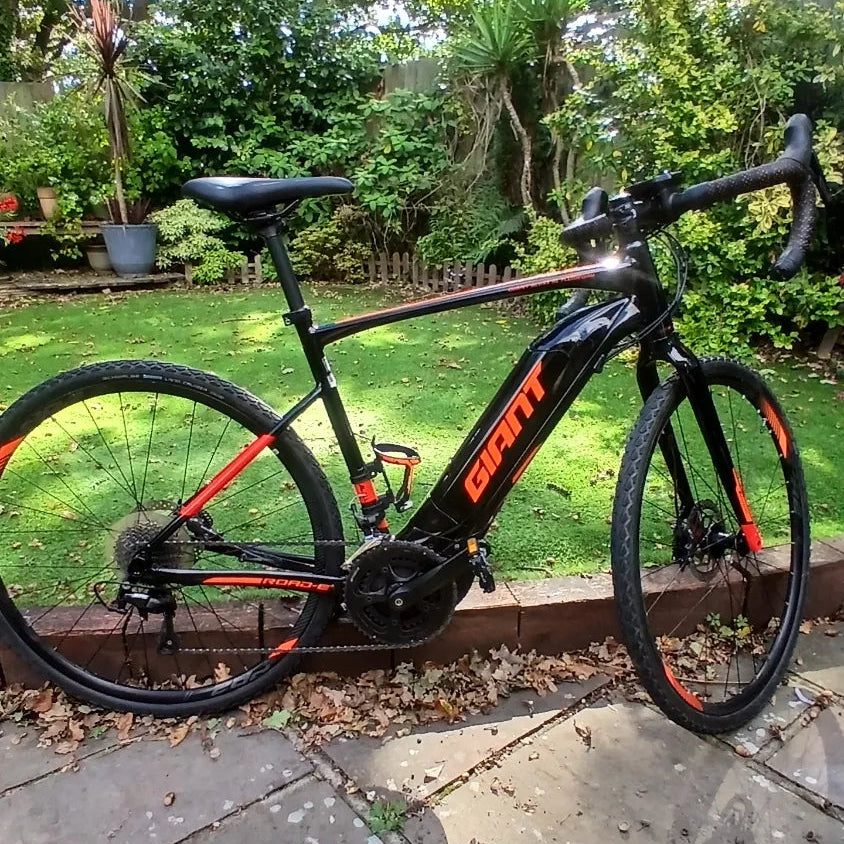 Giant Road-E+ 1 2018