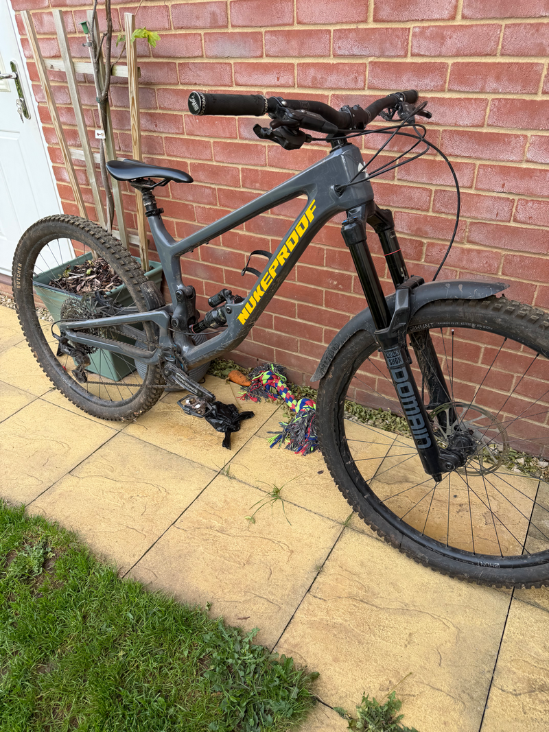 Nukeproof Giga 290 Carbon Comp 2023