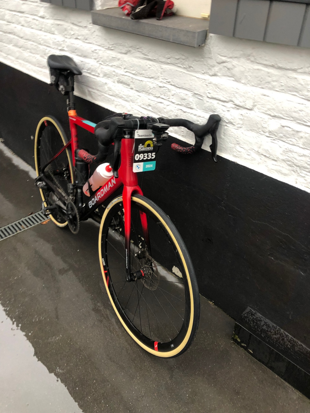 Boardman SLR 9 4 Disc Carbon 2023