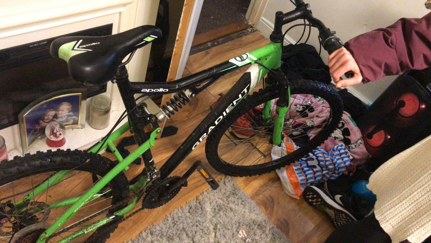 Bicycle Halfords Apollo Gradient APOLLO GRADIENT MOUNTAIN BIKE