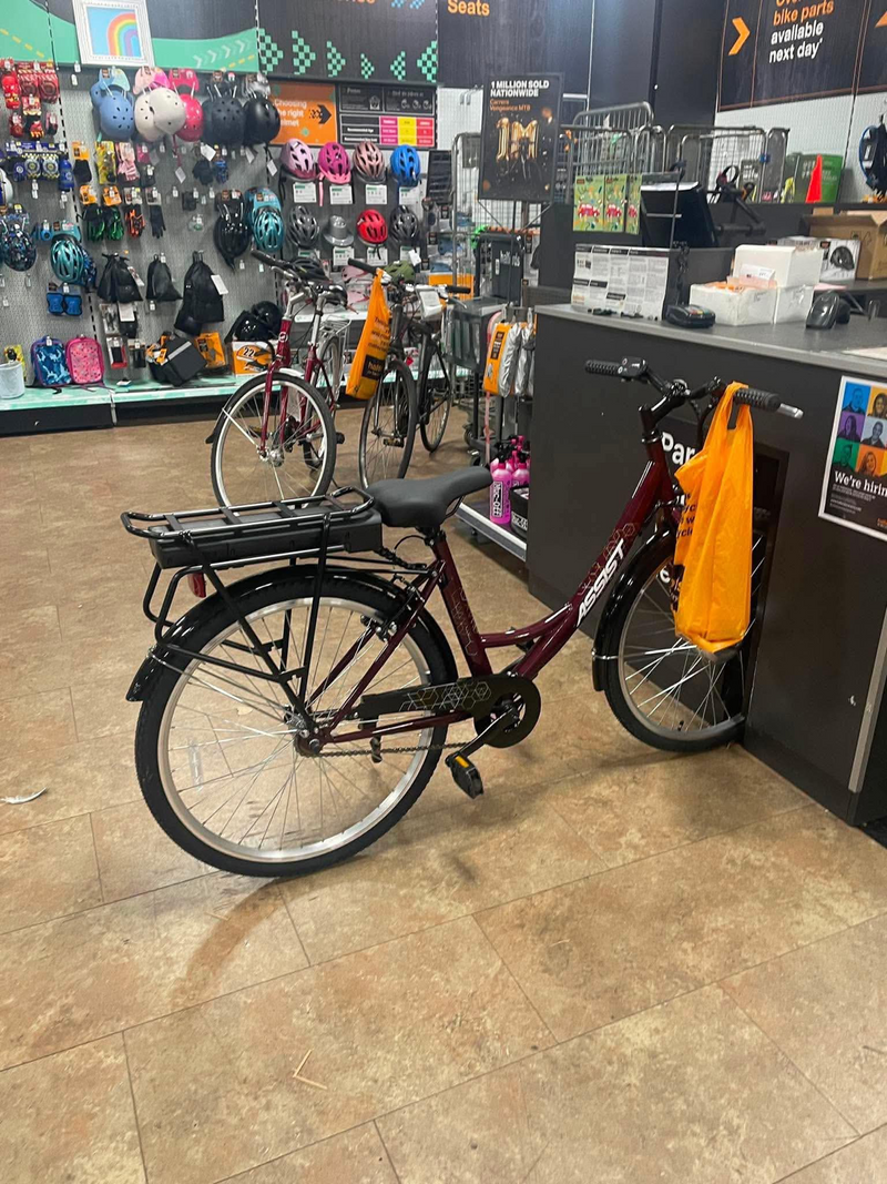 Halfords Assist Step-Thru