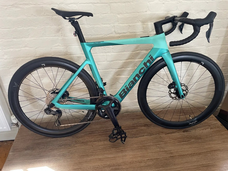 Bianchi e-Oltre Ultegra Di2 2025