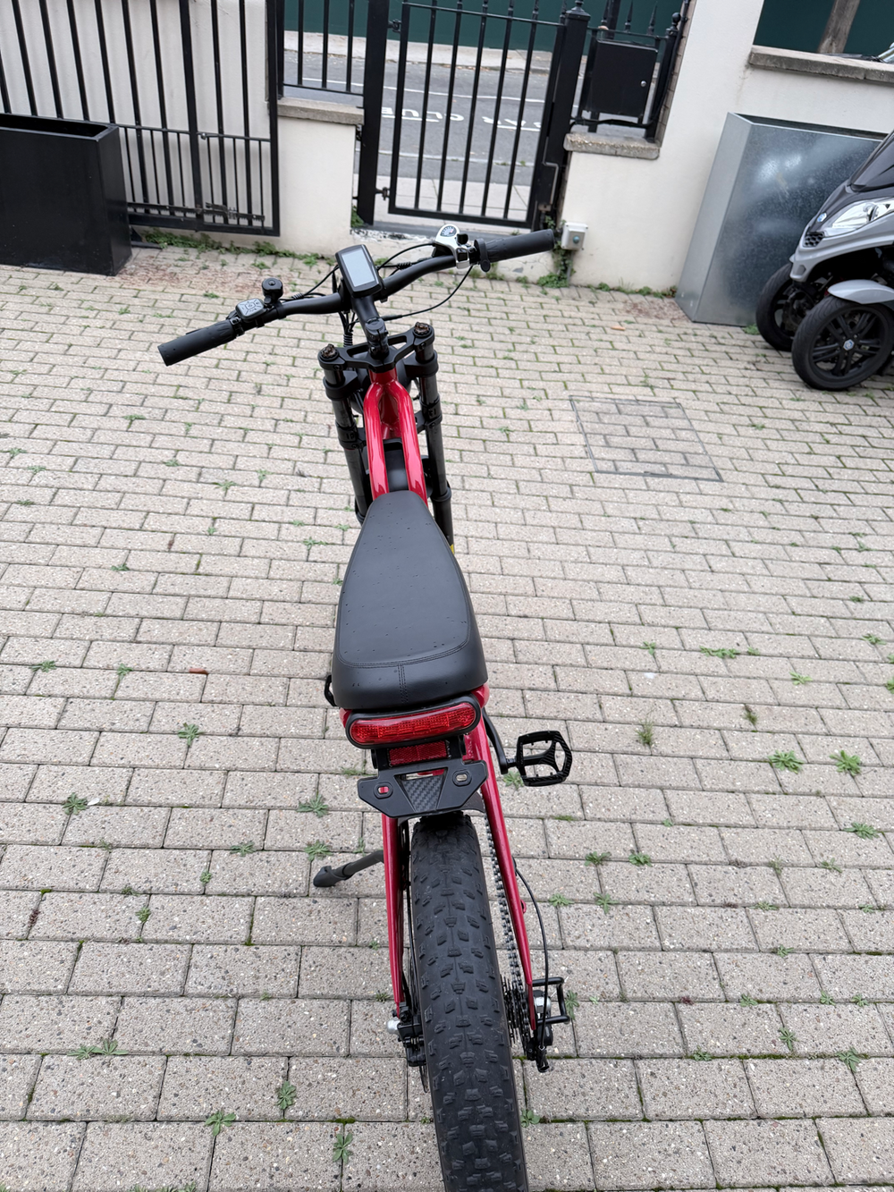 Hidoes Hidoes B6 MTB 20 inches Electric Mountain Bike 48V 15.6Ah W1200 Fat Tyre E-Bike 2025