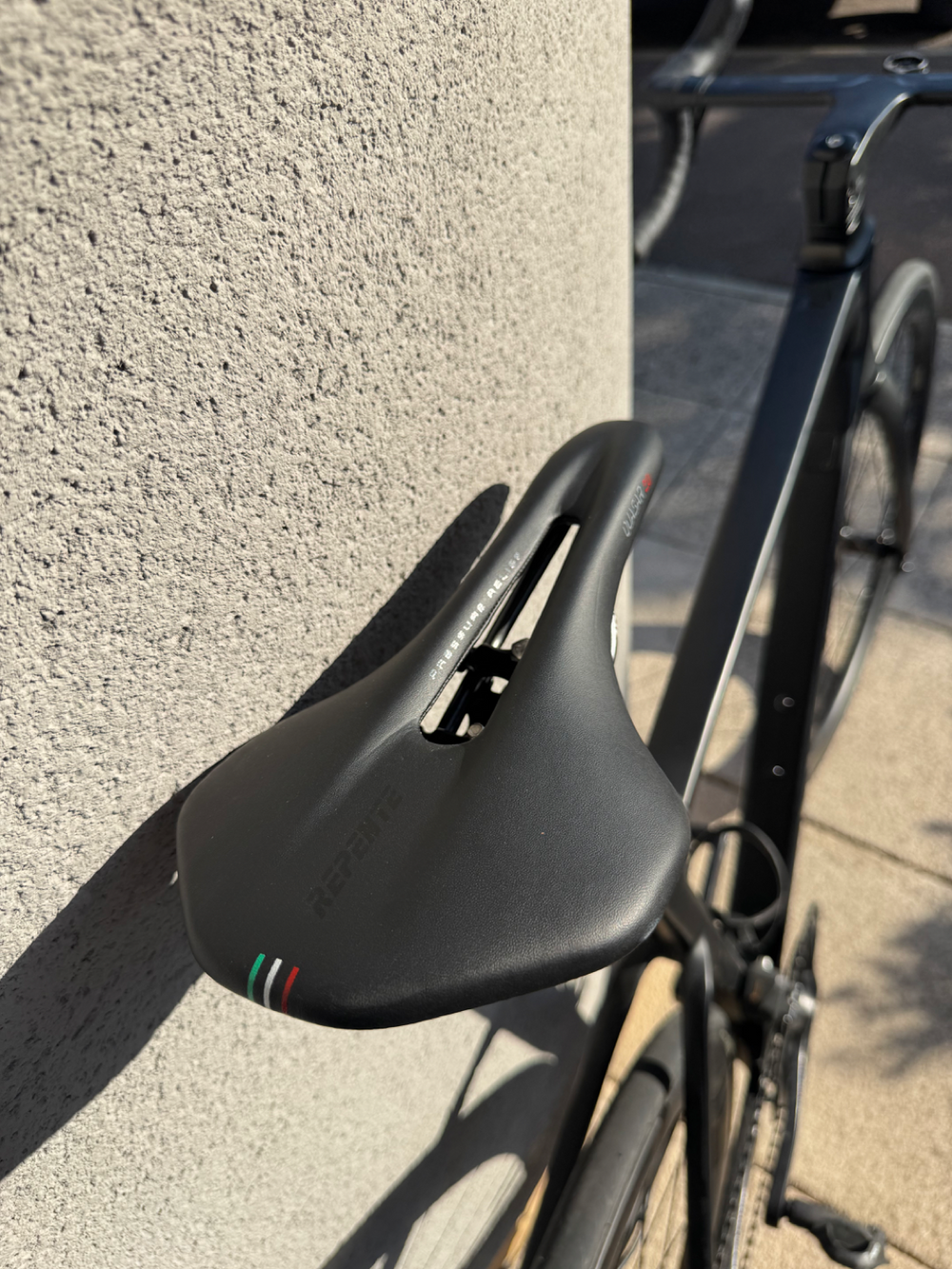 Ribble Endurance SL R Disc - Sport, Shimano 105 Di2 2024