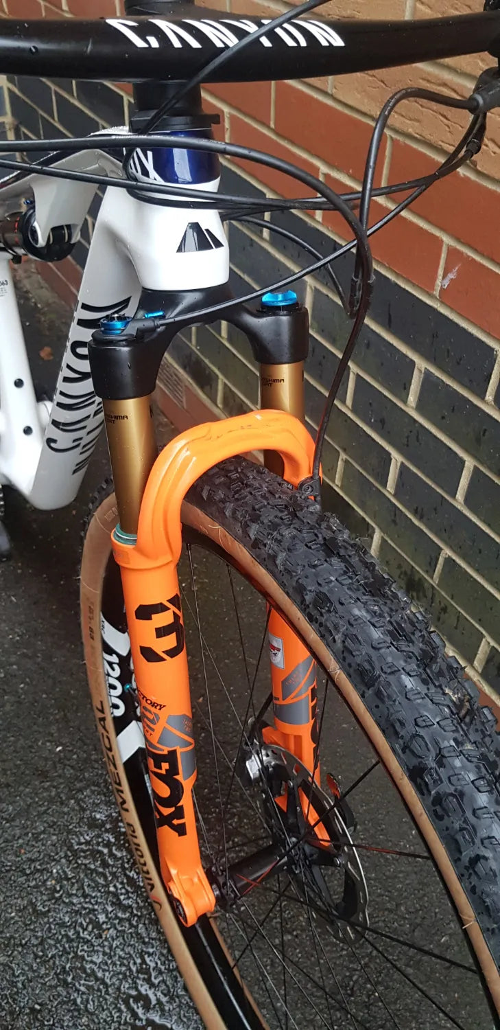 Canyon Lux CF SLX 9 Team 2021