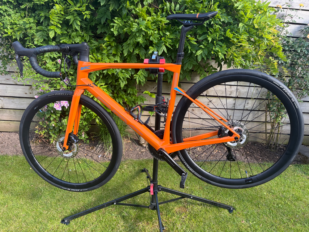 BMC Roadmachine One Ultegra Di2 2022/23