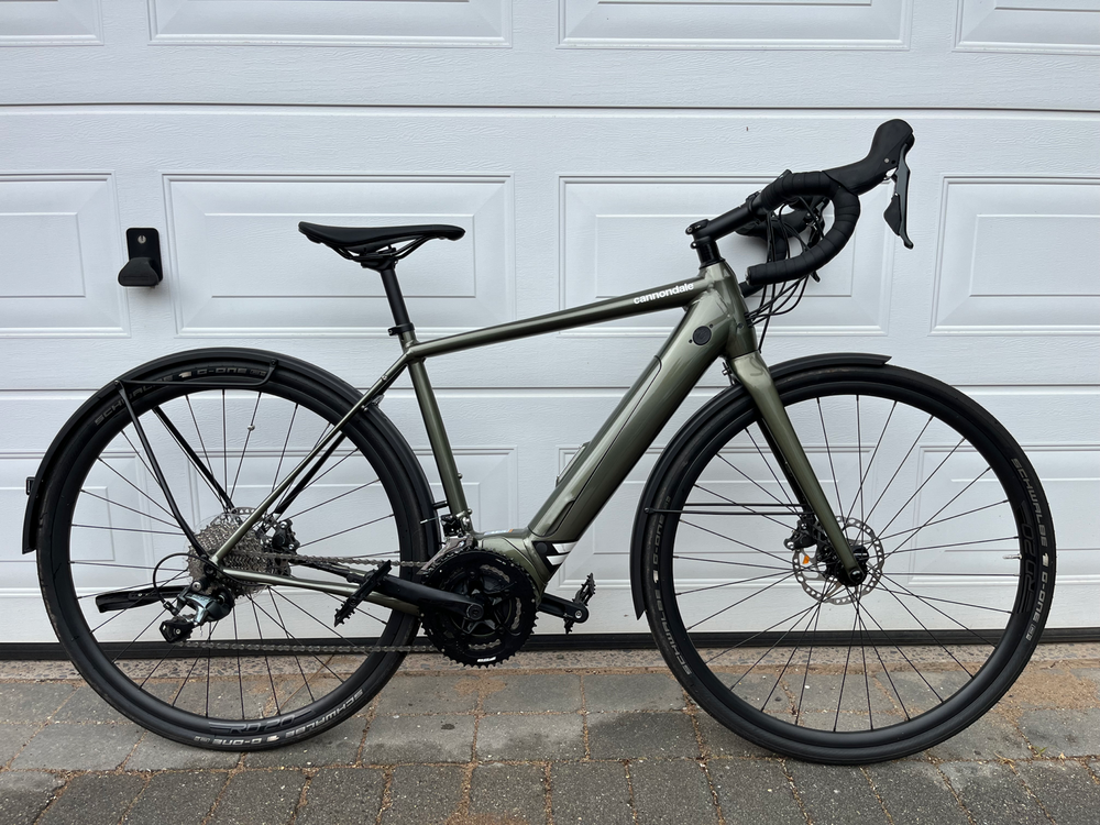 Cannondale Synapse Neo EQ 2020 (35 Miles on clock)