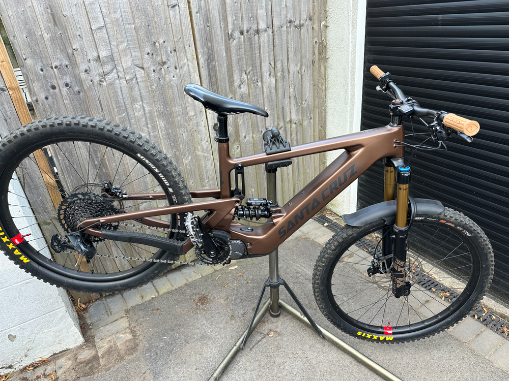 Santa Cruz Bullit X01 Air / Carbon CC / MX 2021