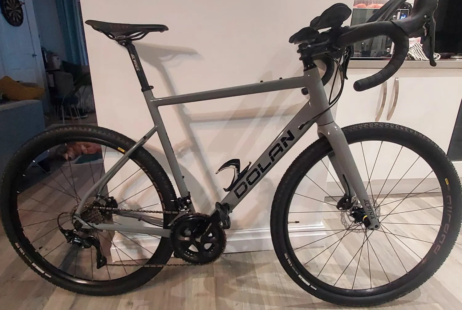 dolan gravel bike Dolan GXA Aluminium Disc Gravel Bike