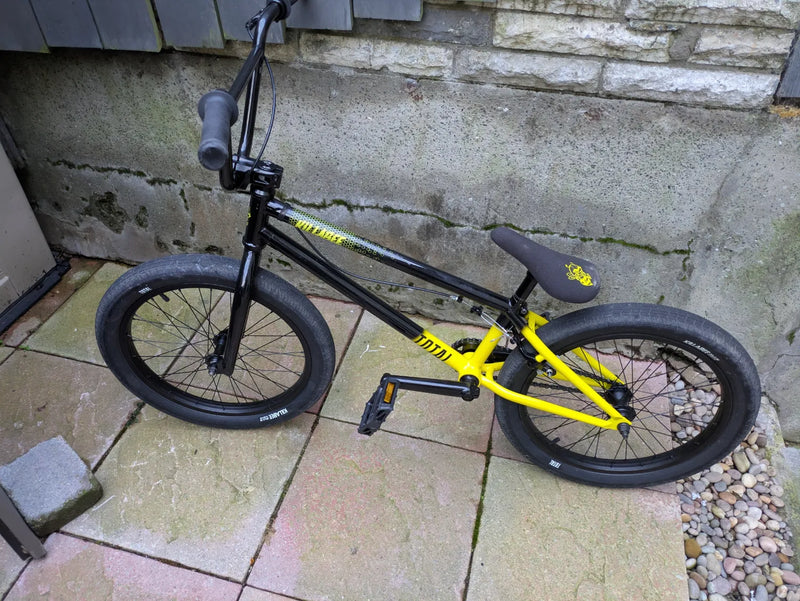 Total Killabee BMX