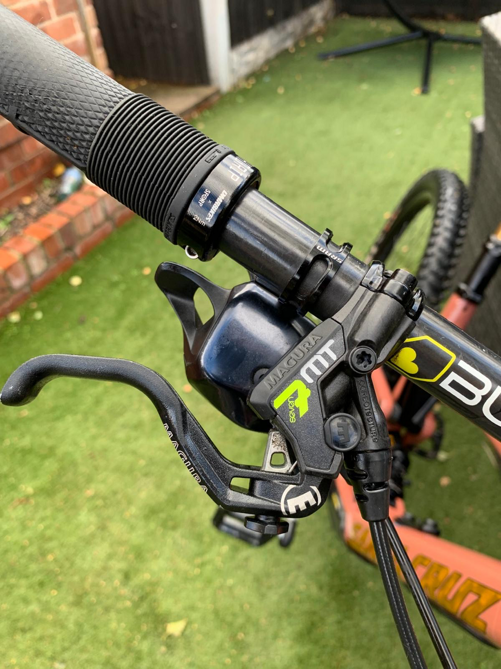 Santa Cruz Bronson XT / Carbon C / 27.5 2021