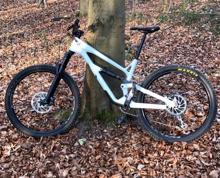 YT Industries Jeffsy 2018