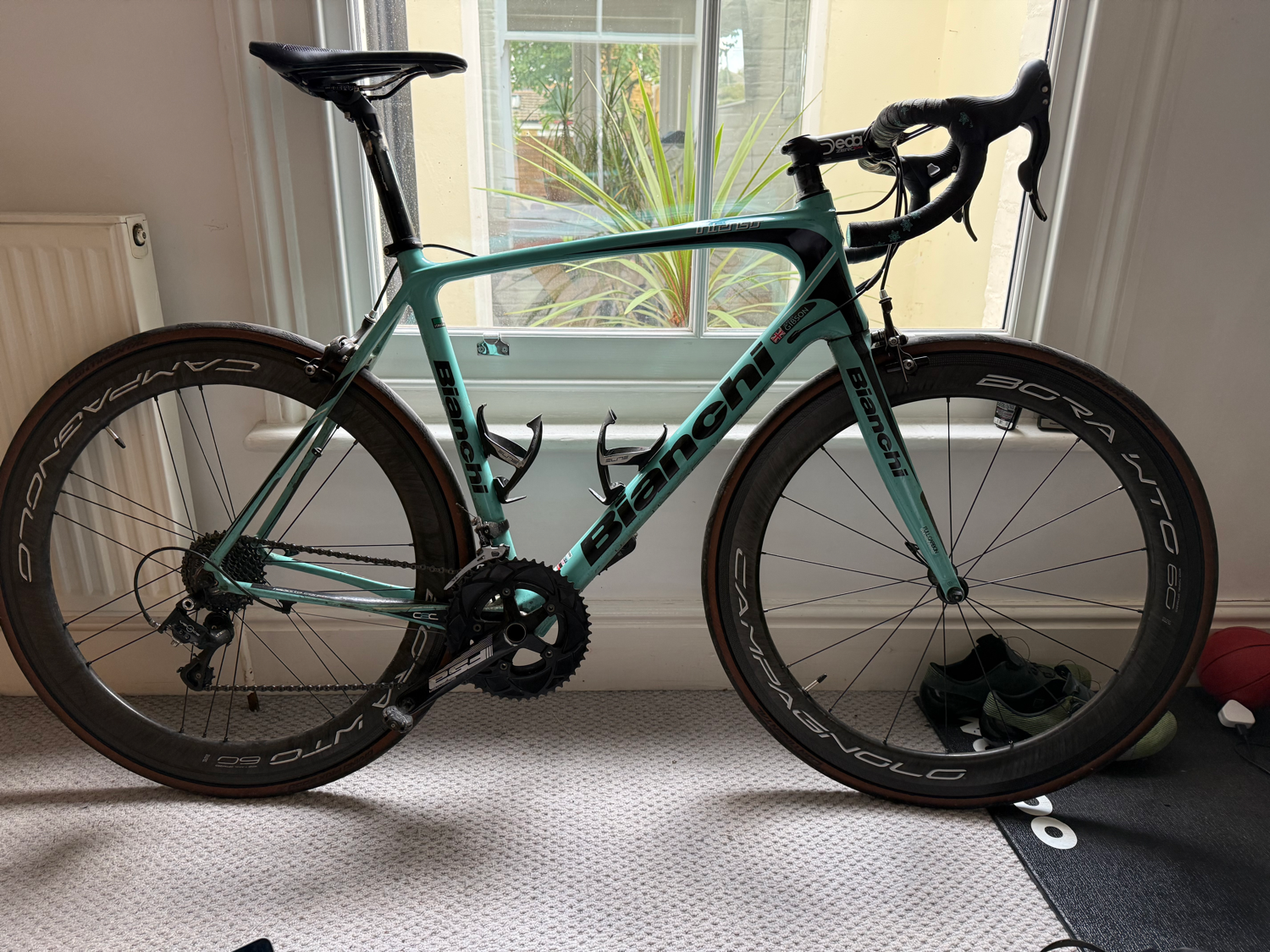 bianchi 50 cm road bike Intenso Ultegra - 2020, 50cm for flat mount caliper Bianchi E-Oltre 2025 - Shimano