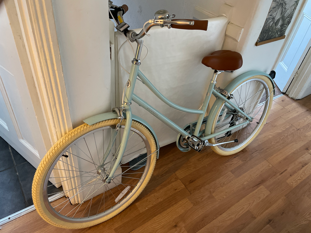 Bobbin Gingersnap 26” egg shell 2015