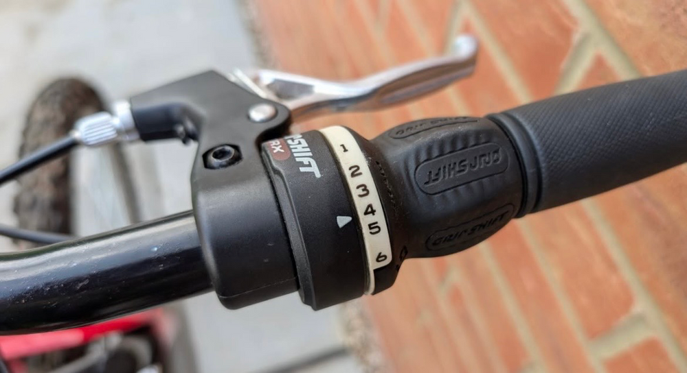 Apollo Radar Mens Mountain Bike 2023