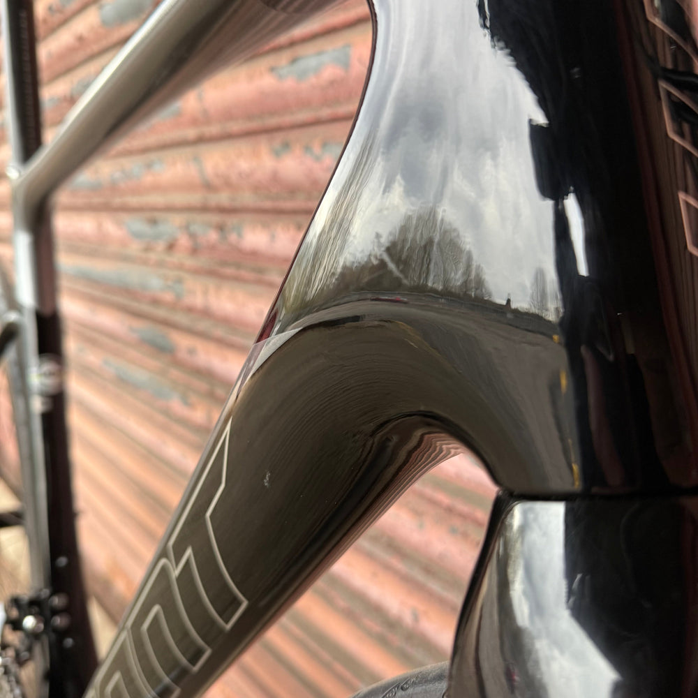 Giant Defy Advanced 1 Ultegra Carbon Endurance Road Bike - M/L 56cm