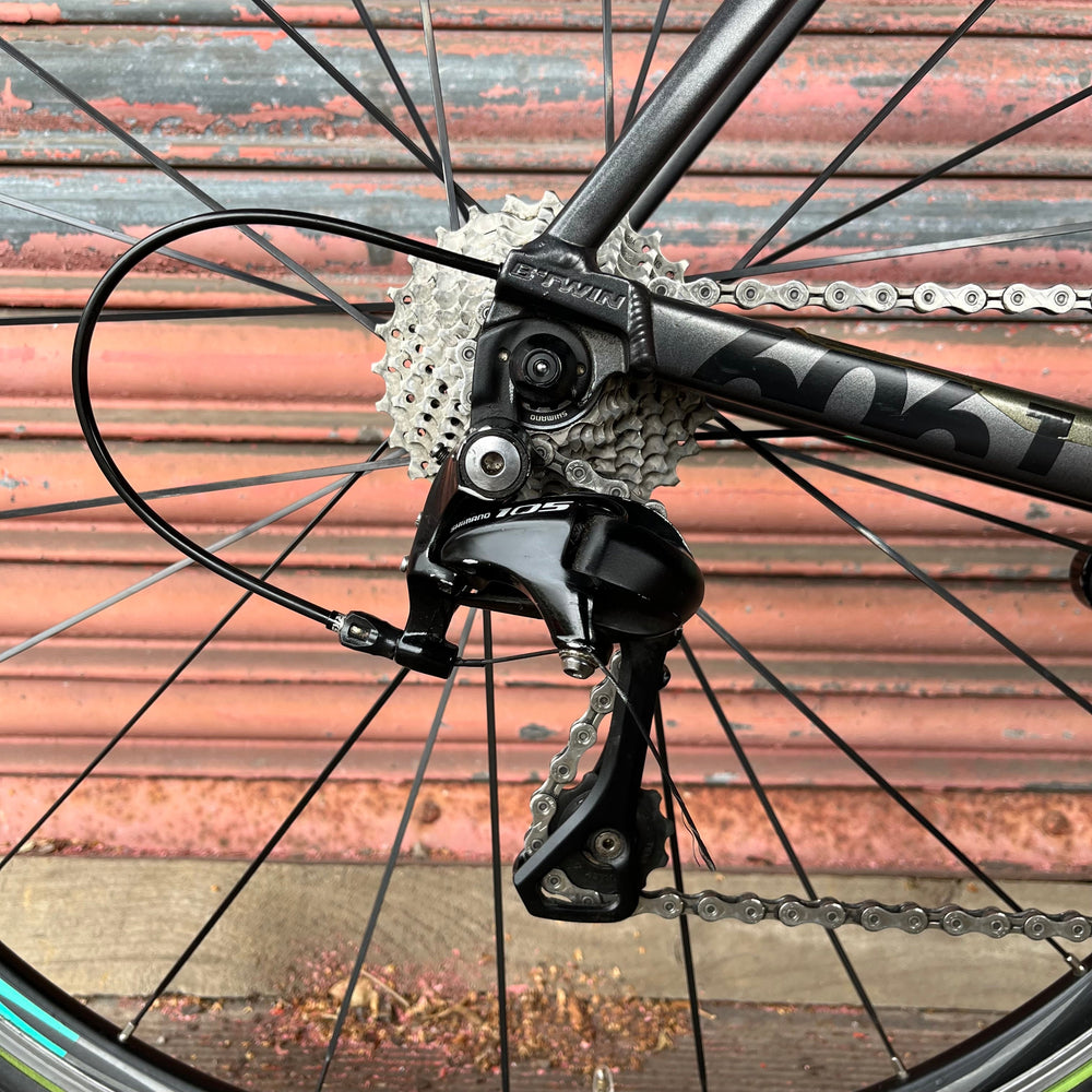 Btwin Ultra AF 700 Shimano 105 Aluminium Road Bike