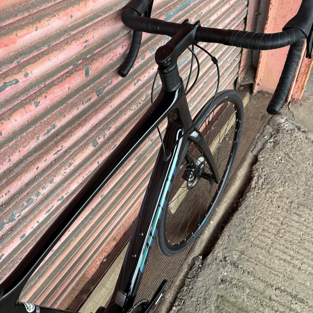 Giant TCR Advanced Pro 2 Shimano 105 Carbon Disc Road Bike - L 58cm