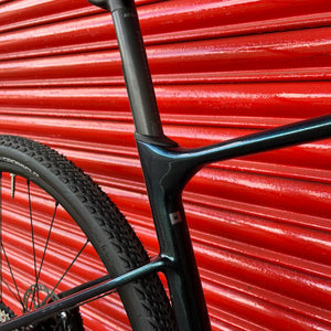 Giant Revolt Advanced 2 800 Medium 700c 2022