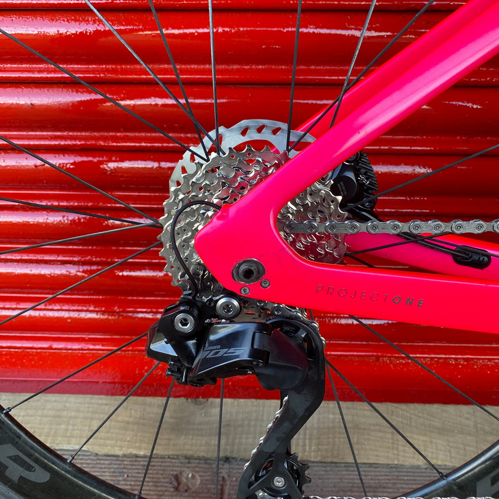 Trek Madone SLR Project One 105 Di2 12sp Aero Carbon Disc Road Bike