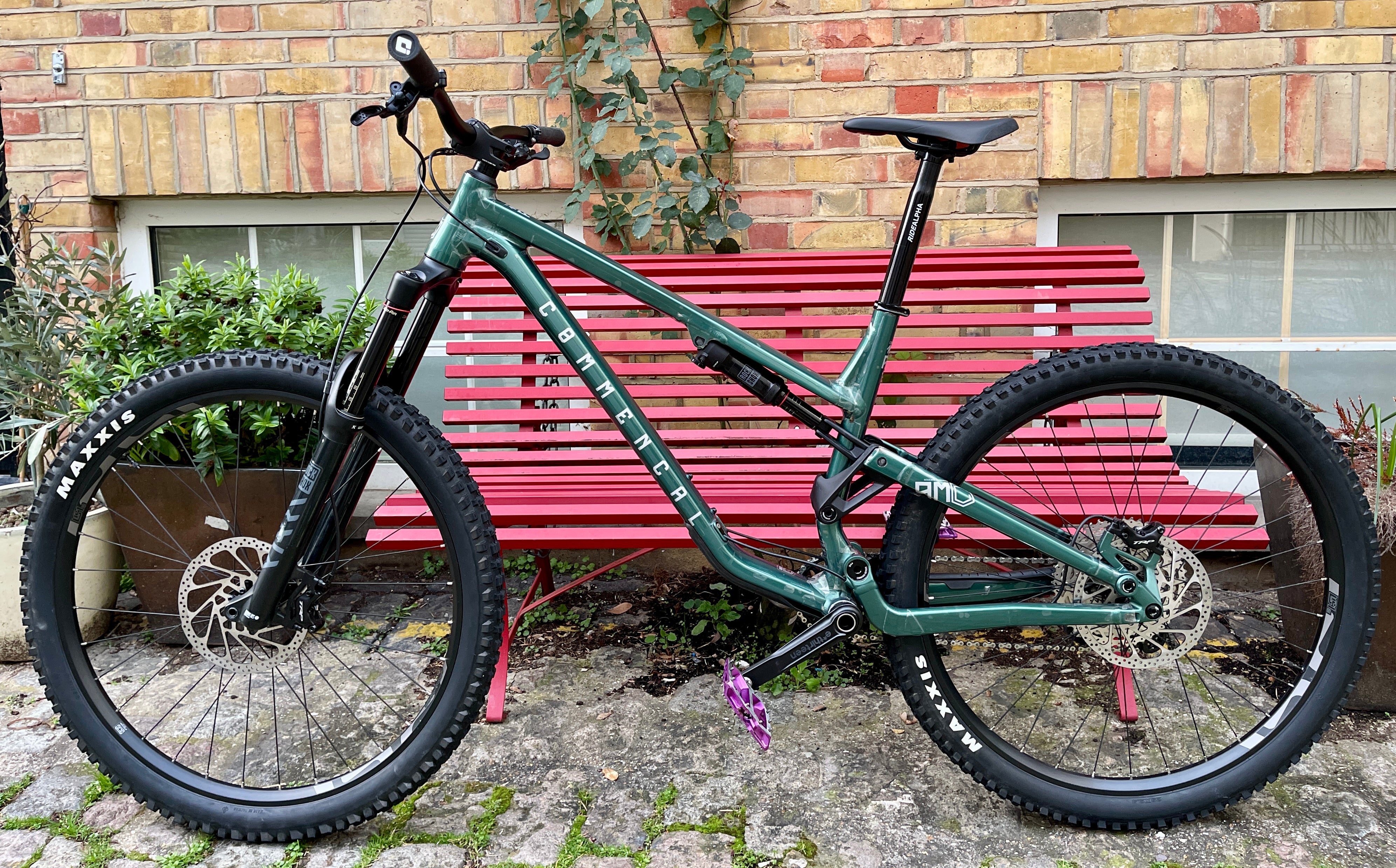 Full suspension mountain store bike 2nd hand