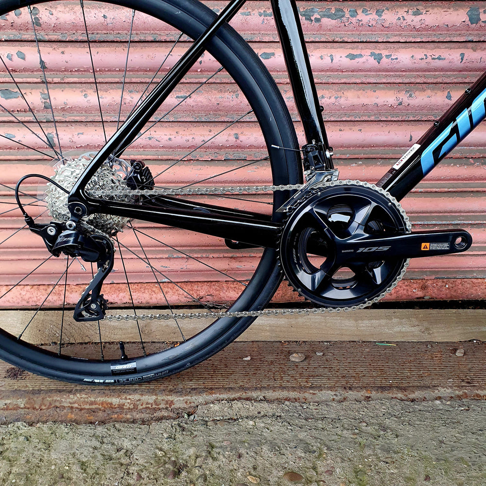 Giant TCR Advanced 2 Shimano 105 12 speed Carbon Disc Road Bike - M 54cm