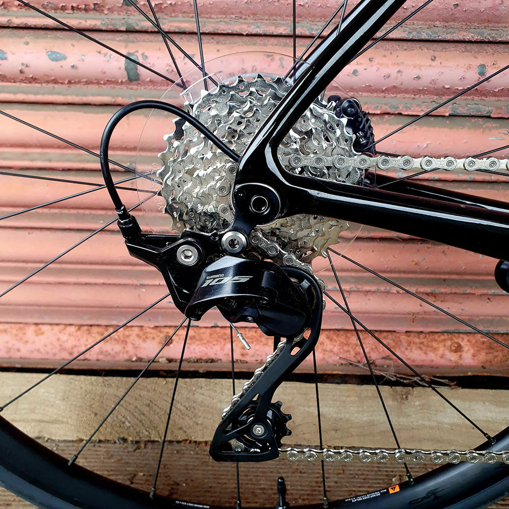 Giant TCR Advanced 2 Shimano 105 12 speed Carbon Disc Road Bike - M 54cm