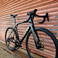 Trek Madone SL6 Shimano 105 Di2 Aero Carbon Disc Road Bike - 56cm