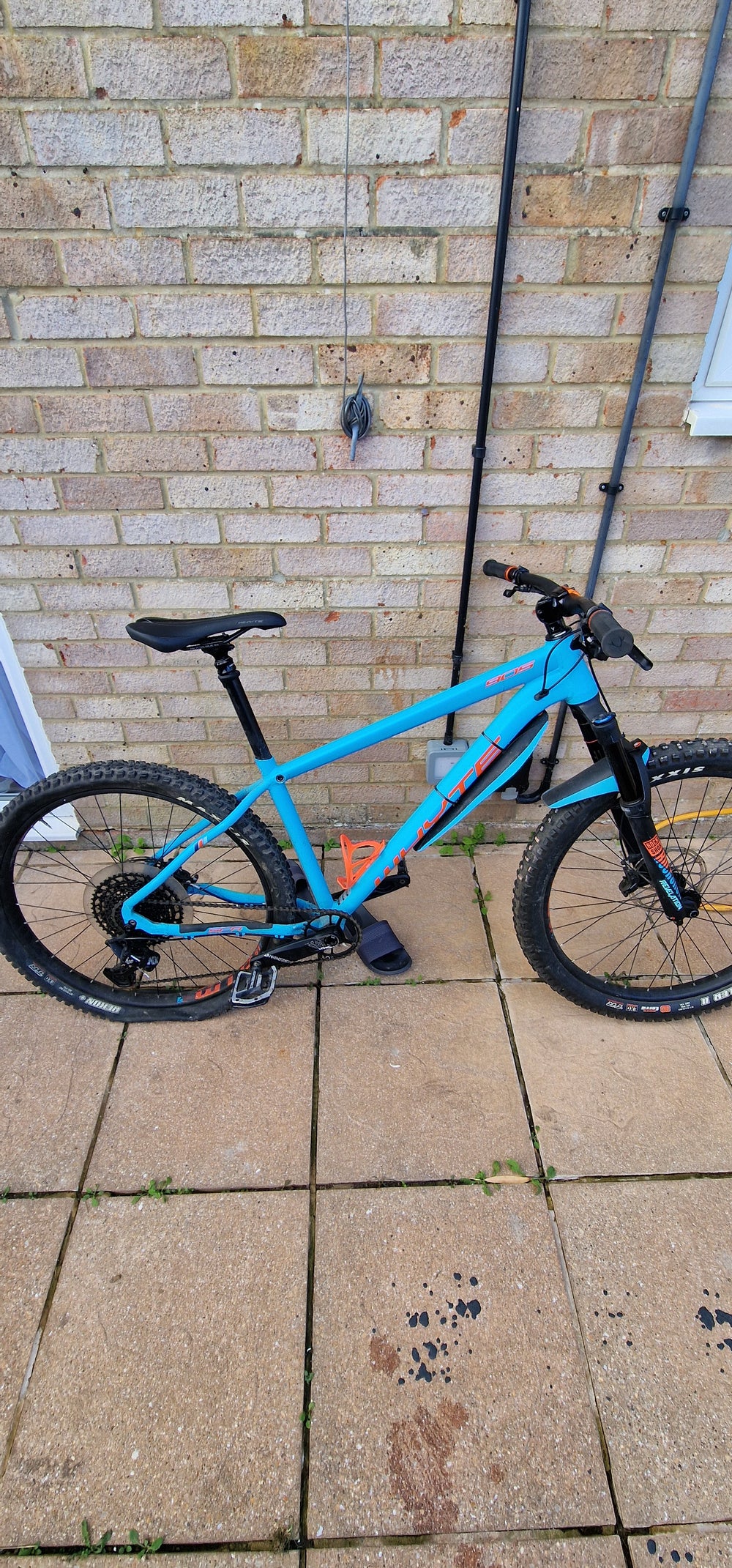 Whyte 905 2019