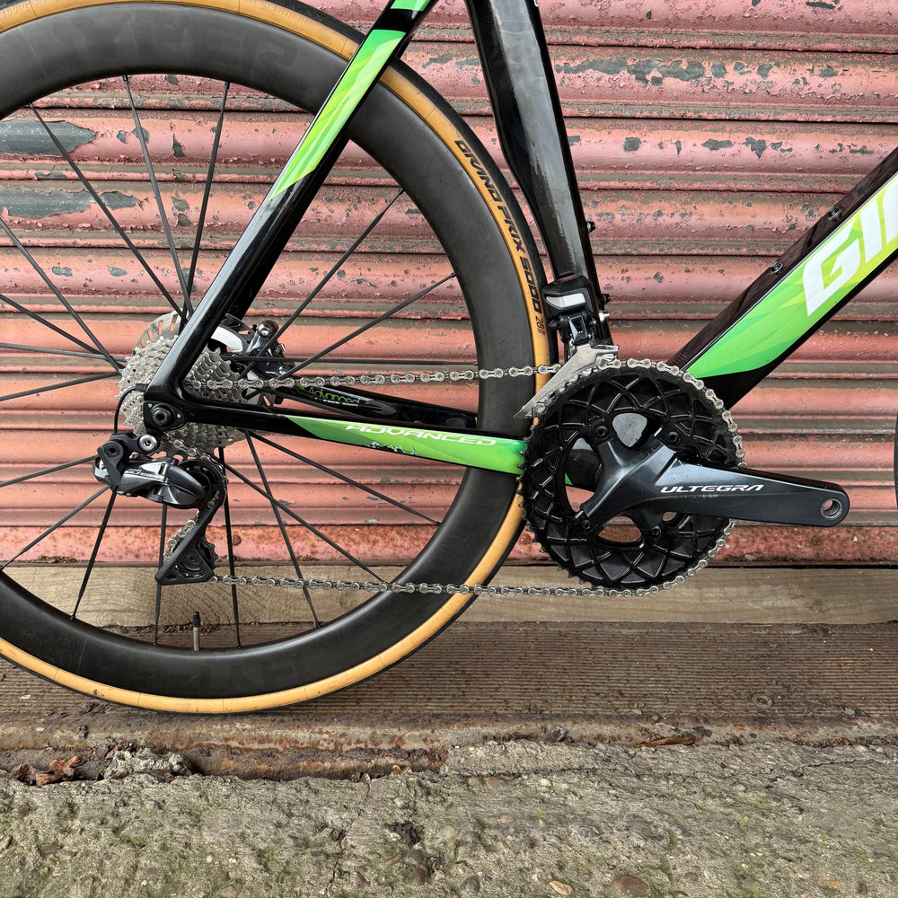 Giant Propel Advanced Pro Ultegra Di2 Carbon Aero Road Bike