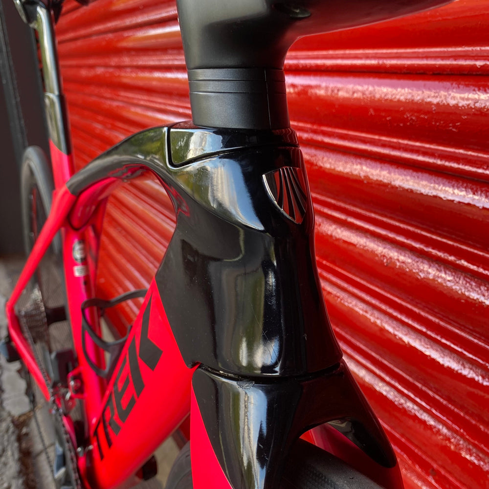 Trek Madone SLR Project One 105 Di2 12sp Aero Carbon Disc Road Bike