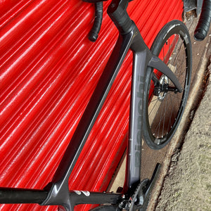 Bianchi Infinito 105 12 Speed Carbon Disc Road 2025