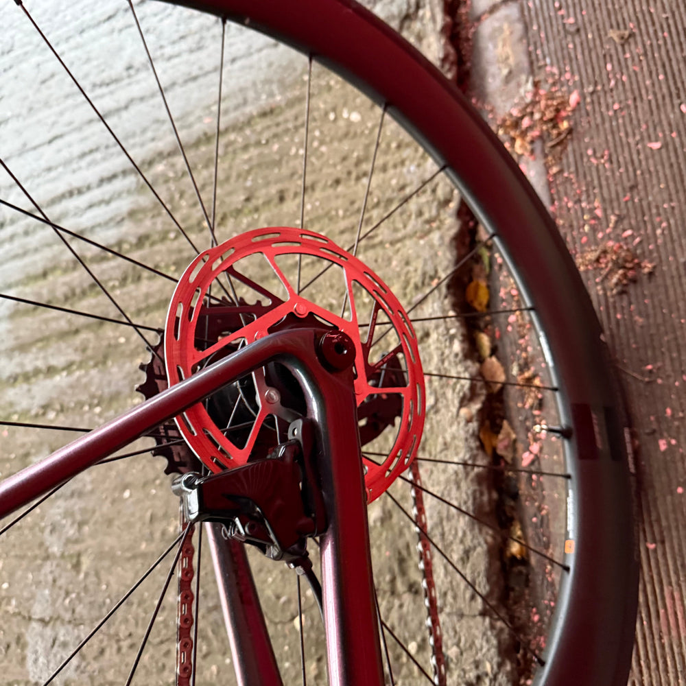 Giant TCR Advanced Pro SRAM Rival AXS Carbon Disc Road Bike - L 58cm