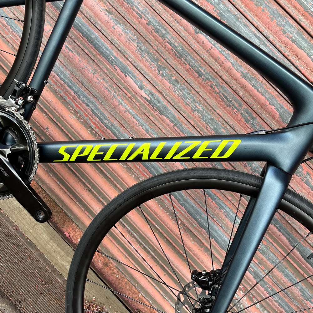 Specialized Tarmac SL6 Shimano 105 12sp Disc Carbon Road Bike - 56cm