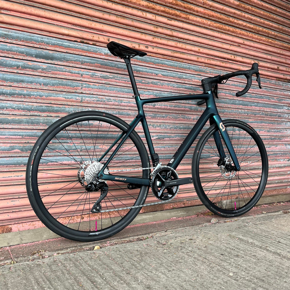 SCOTT Contessa Addict 15 105 Di2 Disc Carbon Road Race Bike