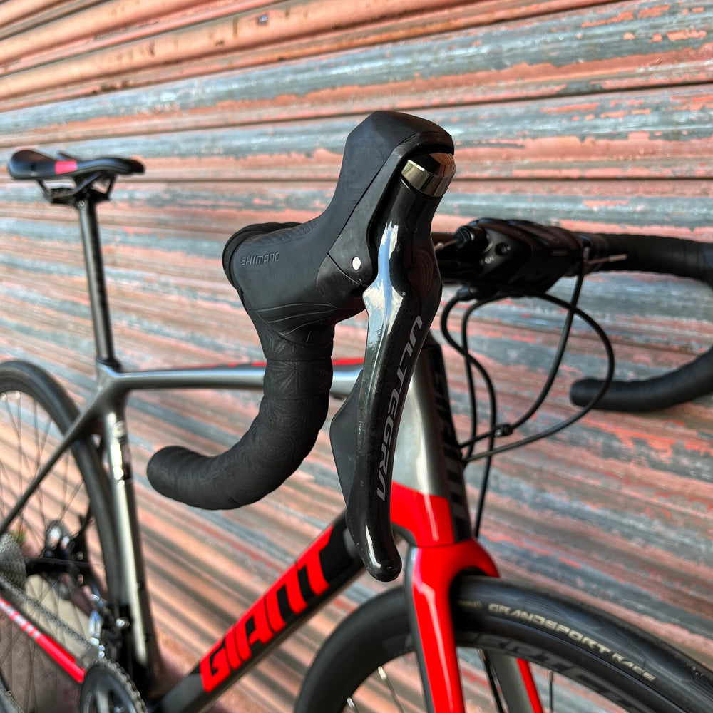 Giant TCR Advanced Ultegra Carbon Disc Road Bike