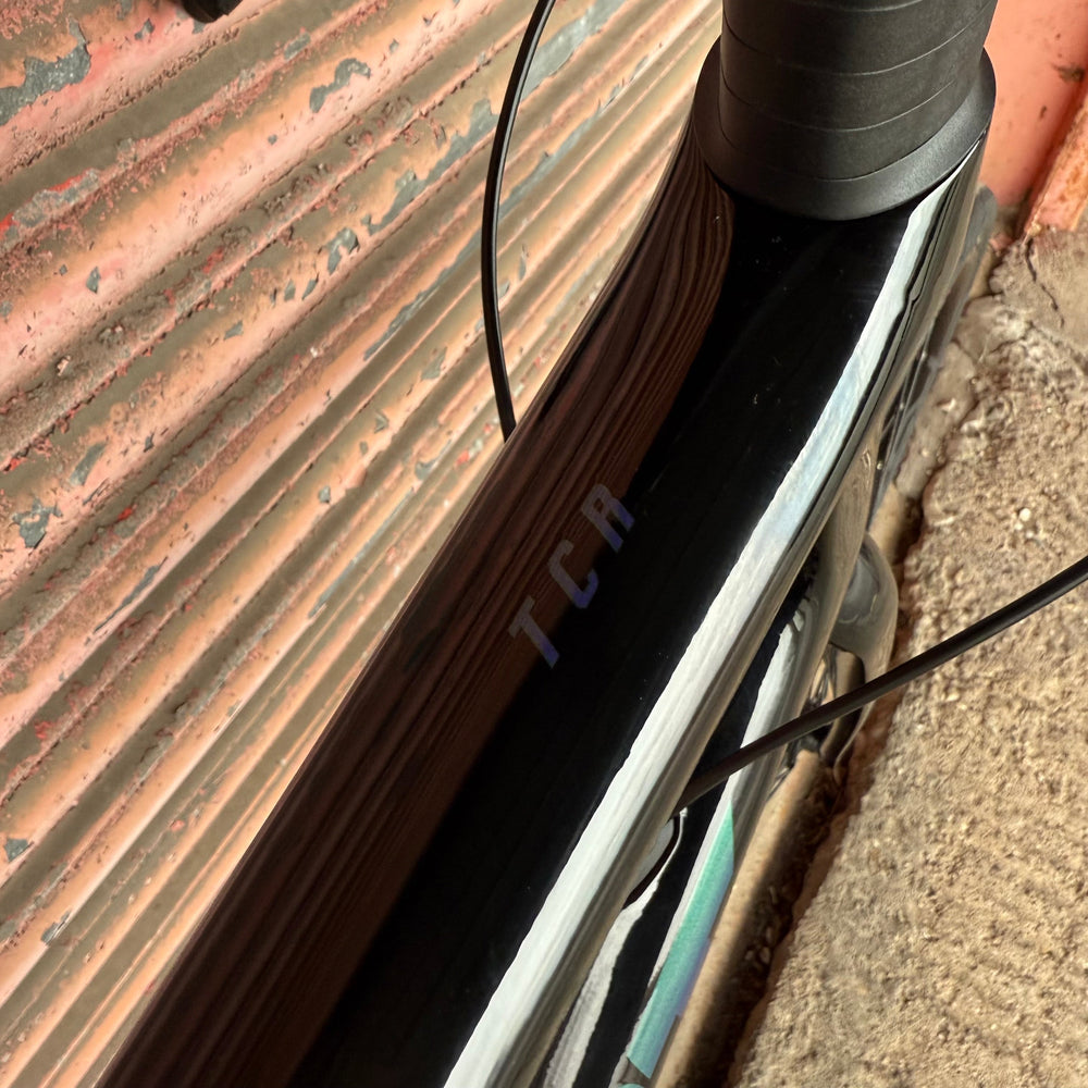 Giant TCR Advanced Pro 2 Shimano 105 Carbon Disc Road Bike - L 58cm