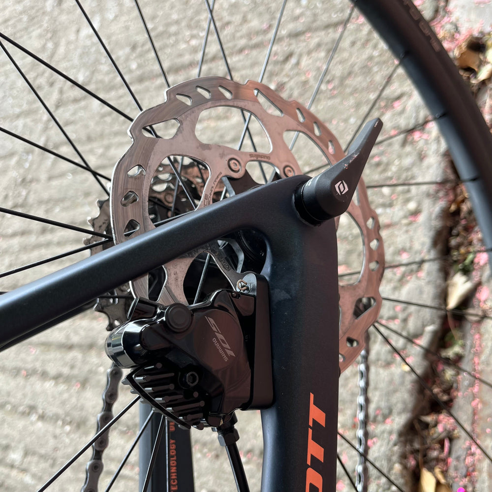 SCOTT Contessa Addict 15 105 Di2 Disc Carbon Road Race Bike