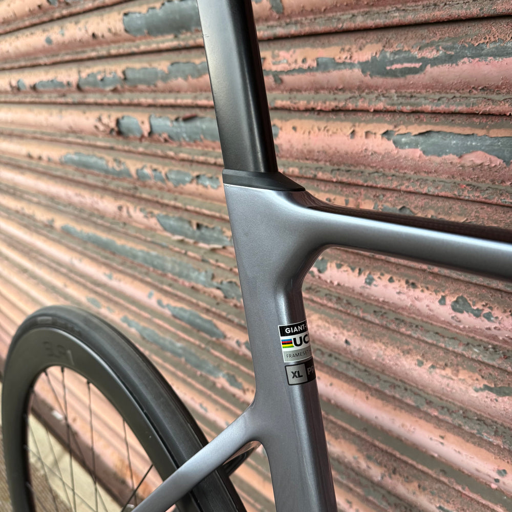Giant Propel Advanced Pro 0 Ultegra Di2 Carbon Aero Road Bike - XL 60cm