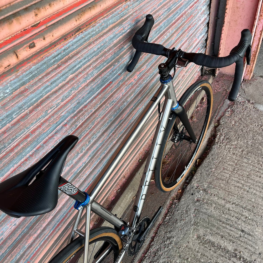 Reilly Spectre All-Road Ti Titanium Ultegra GRX Di2 Disc Road Bike