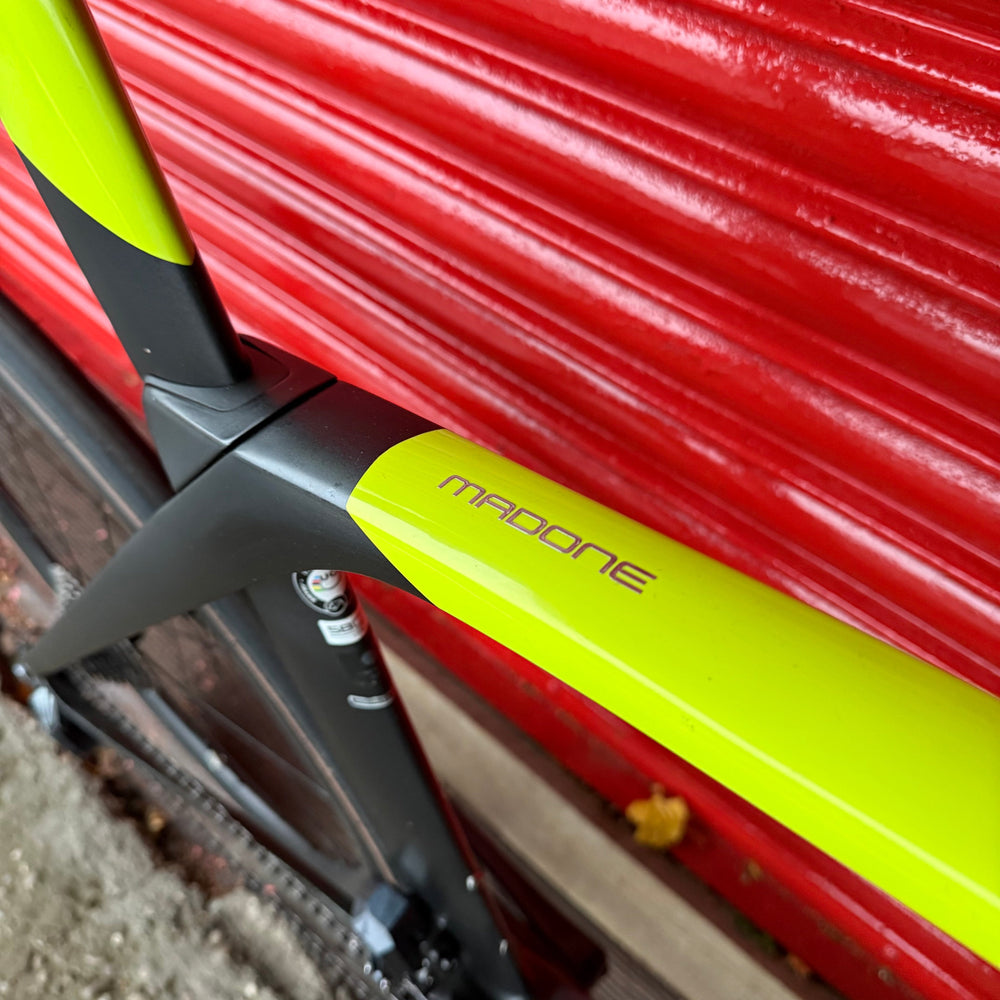 Trek Madone SL Dura Ace Di2 Aero Carbon Disc Road Bike - 58cm