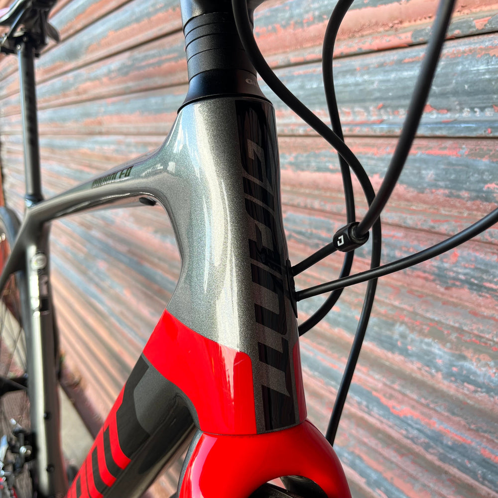 Giant TCR Advanced Ultegra Carbon Disc Road Bike