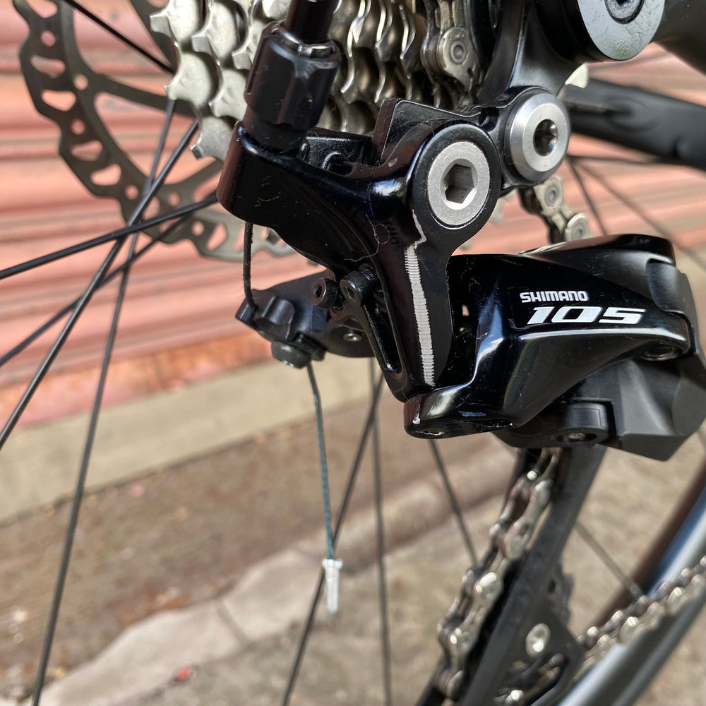 Giant TCR Advanced 2 Shimano 105 Carbon Disc Road Bike - L 58cm