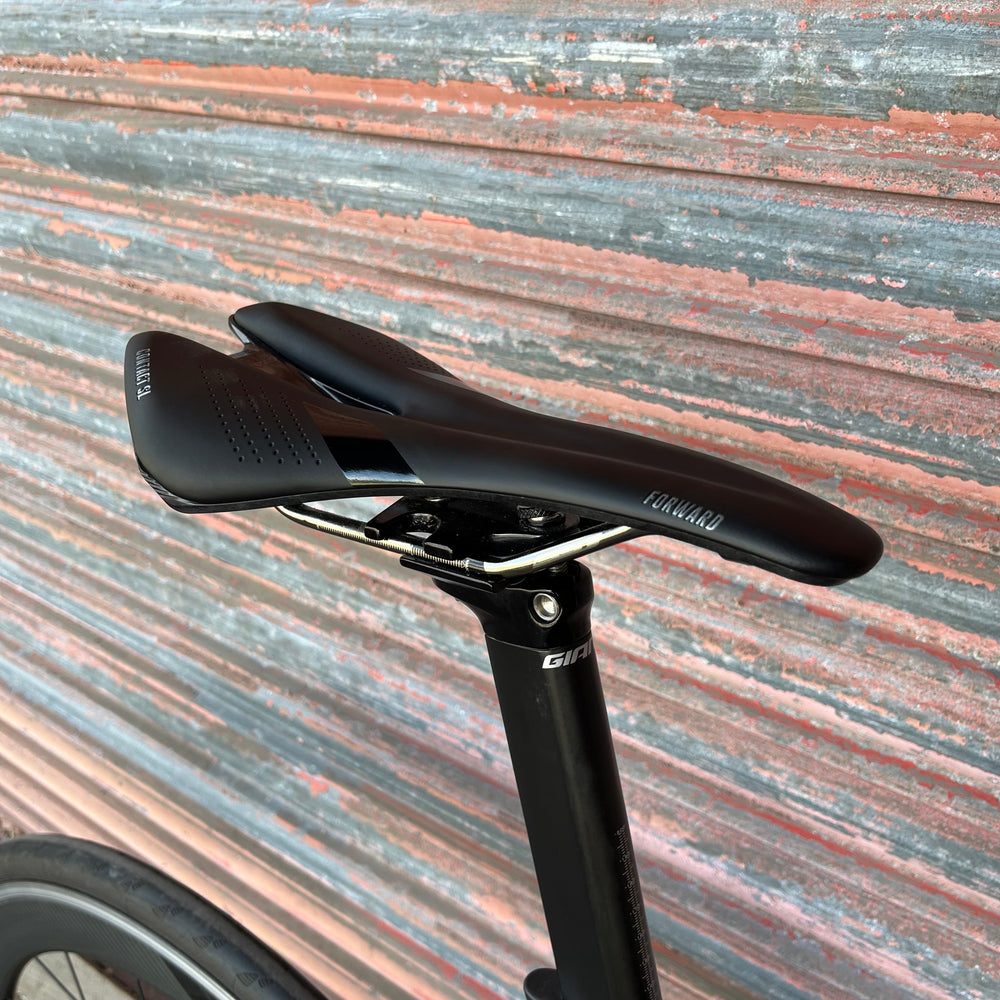 Giant Propel Advanced Ultegra Di2 Carbon Aero Road Bike