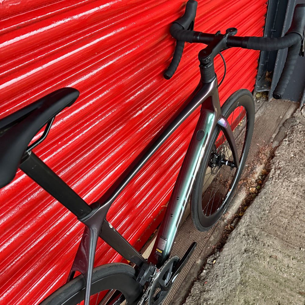 Giant TCR Advanced Pro SRAM Rival AXS Carbon Disc Road Bike - L 58cm