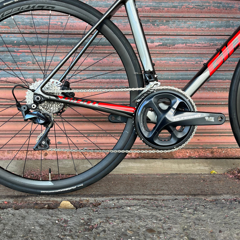 Giant TCR Advanced Ultegra Carbon Disc Road Bike
